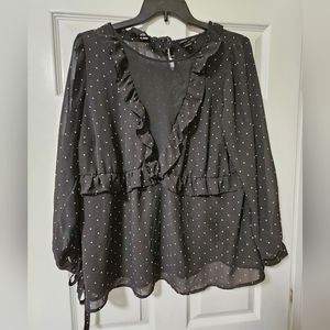 ADORABLE Black and White Polka Dot Long Sleeve Blouse from Torrid Sz 2